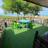 ویلا دوبلکس لب آب تراس ویو کامل دریا، فوتبال دستی