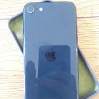اپل iPhone SE (2020) با حافظهٔ ۱۲۸ گیگابایت