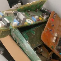 آموزش تعمیر بردهای الکترونیکی