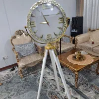 ساعت ایستاده