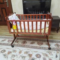 گهواره نوزاد چوبی