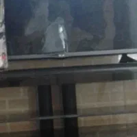 سلام یک دستگاه تلویزیون نیاز به تعمیر