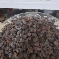 کشمش شیرین گوشتی