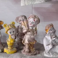 مجسمه عروسک