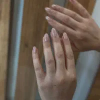 کاشت ناخن