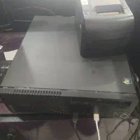 کامپیوتر با نرم افزار حسابداری