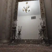 آینه و شمعدان برنجی