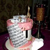 ماکت کیک پیانو‌ و نت موسیقی|مجسمه، تندیس، ماکت|تهران, اباذر|دیوار