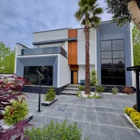 ویلای-لوکس-استخرداخلی-سنددار-کوچه-برند