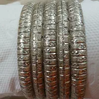 النگوی نقره ی زیبا