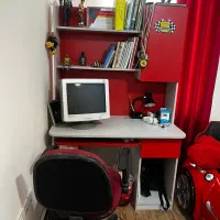 تخت و میز تحریر|تخت و سرویس خواب|بندر انزلی, آخرخط|دیوار