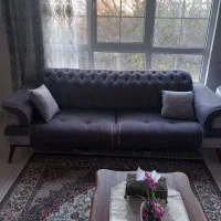 مبل۸نفره به همراه ۲میزعسلی