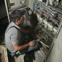 برقکار صنعتی وخانگی
