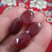 چهار عدد یاقوت گارنت