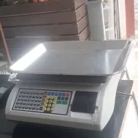 ترازو سالم و در حد نو