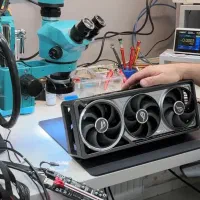 تعمیر تمامی مدل های کارت گرافیک amd و nvidia