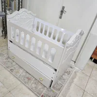 تخت کودک در حد نو با تشک|تخت و صندلی بچه|تهران, سبلان (لشگر)|دیوار