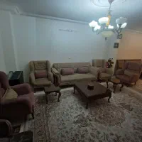 مبل راحتی با میز نهارخوری