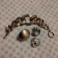 انگشتر و دستبند