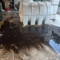 نظافت راپله حیاط منبع اب درحد صفر به رضایت شما|خدمات نظافت|رشت, استقامت ۱|دیوار