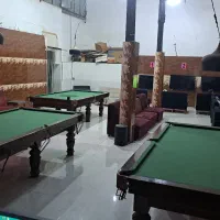 ۳ تا میز بیلیارد ۹ فوت شش پایه . یکسال کارکرده