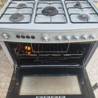 گاز ۵ شعله فردار و جوجه گردون بسیار تمیز