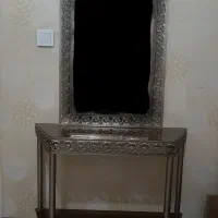 میز فلزی و اینه