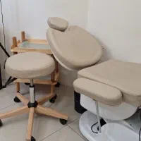 دستیار مسلط به وکس و اصلاح صورت