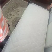 تخت خواب فلزی یک نفره|تخت و سرویس خواب|هشتگرد, شهرک ریحانه|دیوار