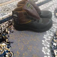 دوجفت کفش ایمنی سایز ۴۲|کیف، کفش، کمربند|شیبکوه (فارس), |دیوار