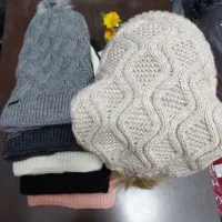 شال و کلاه گردنی خز دار|لباس|رشت, انصاری|دیوار