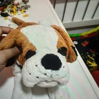 عروسک سگ کرم قهوه ای