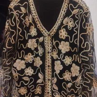 یک عدد لباس مجلسی