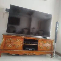میز تی وی معرق و برنز کاری شده در حد نو|میز تلویزیون|فردیس, شهرک هفده شهریور|دیوار