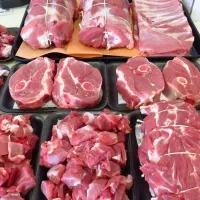 گوشت بره درجه یک بازار کوثر عشوری فولادشهر