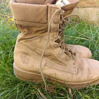 کفش کوهنوردی BATES ساخت ویتنام .