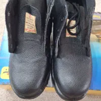 کفش ایمنی|کیف، کفش، کمربند|بندر دیر, |دیوار