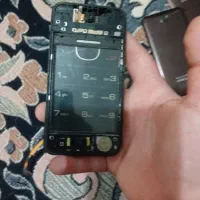 گوشی نیاز به تعمیر  بدون ال سی دی و بدون باطری