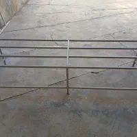 یک عددزیررخت خوابی آهنی