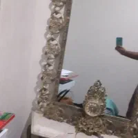 فروش آینه با ساعت برنزی  شمدانی ندارد