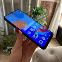 گوشی Note11حافظه 128gبا انتقال مالکیت و کارتون