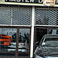 کلینیک احیای خودرو مستر دیتیل