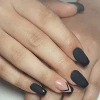 به یه مدل کاشت ناخن نیاز دارم