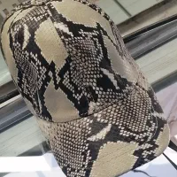 کلاه چرم|لباس|مشهد, بلال|دیوار