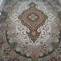 فروش فرش دو عدد ۹ متری ۷۰۰ شانه ۲۶۰۰ تراکم