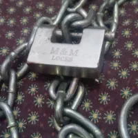 قفل وزنجیر موتور سیکلت