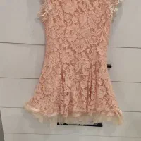 لباس مجلسی|لباس|مشهد, جانباز|دیوار