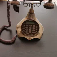 تلفن نو و تمیز