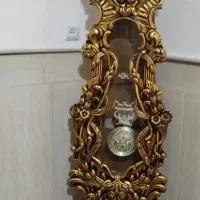 ساعت ایستاده طلایی