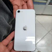 ایفون se 2020